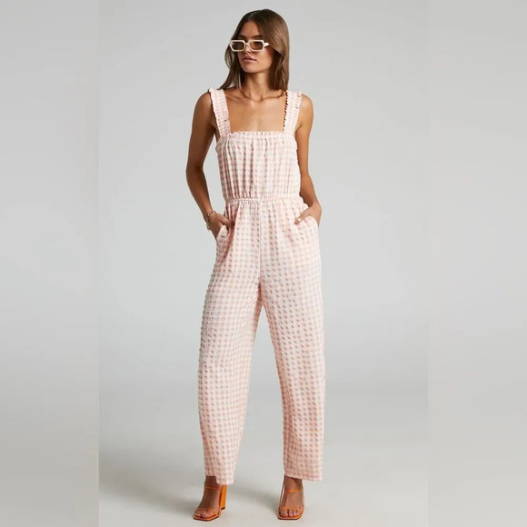 SHOWPO. NWOT Zilliah Elastic Frill Strap Jumpsuit in‎ Peach Gingham - Picture 1 of 11
